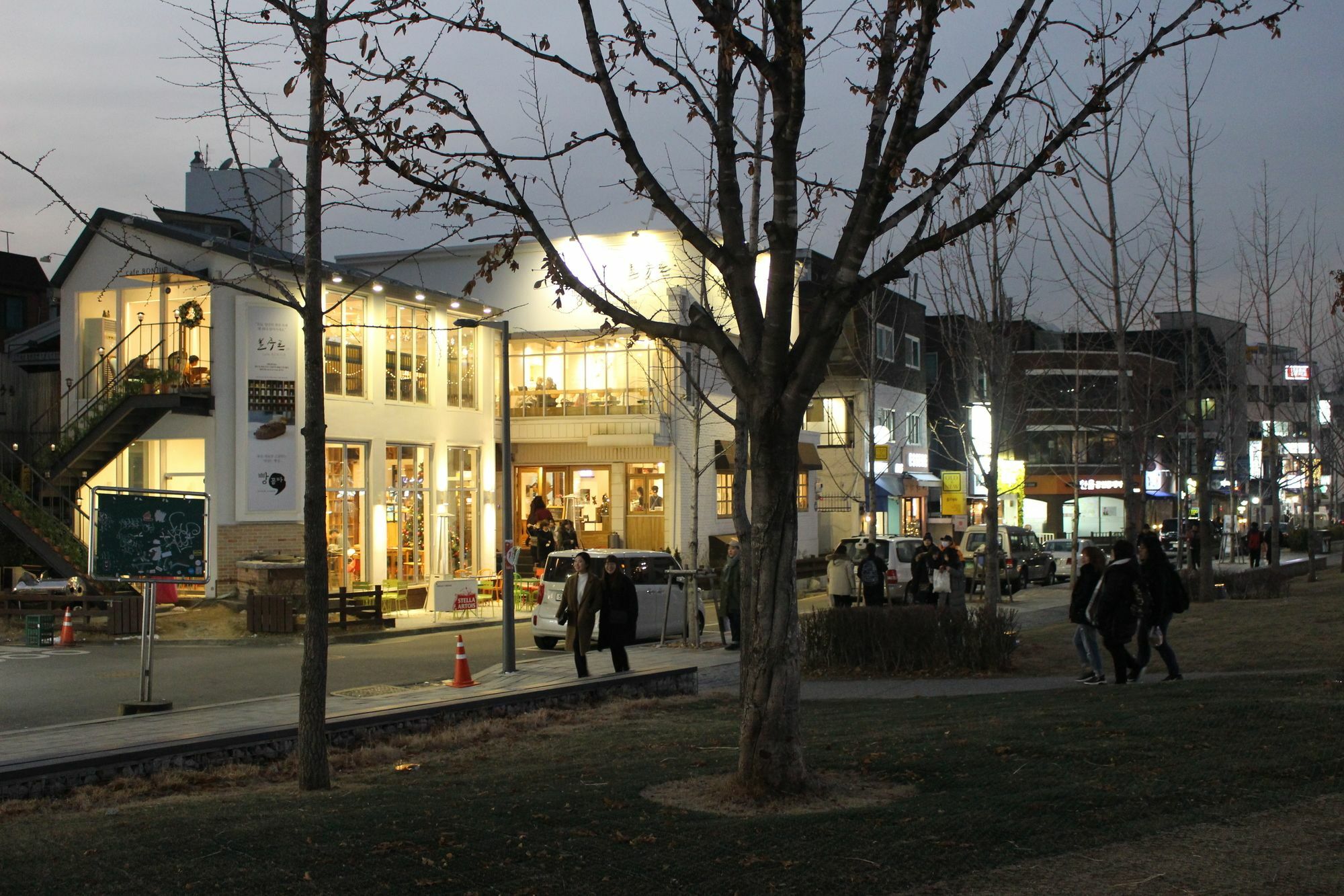 Bunk Guesthouse Hongdae2 Seúl Exterior foto