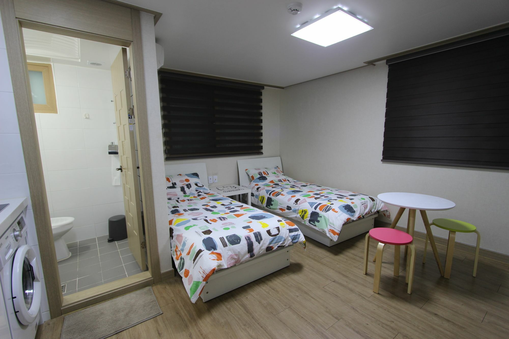 Bunk Guesthouse Hongdae2 Seúl Exterior foto
